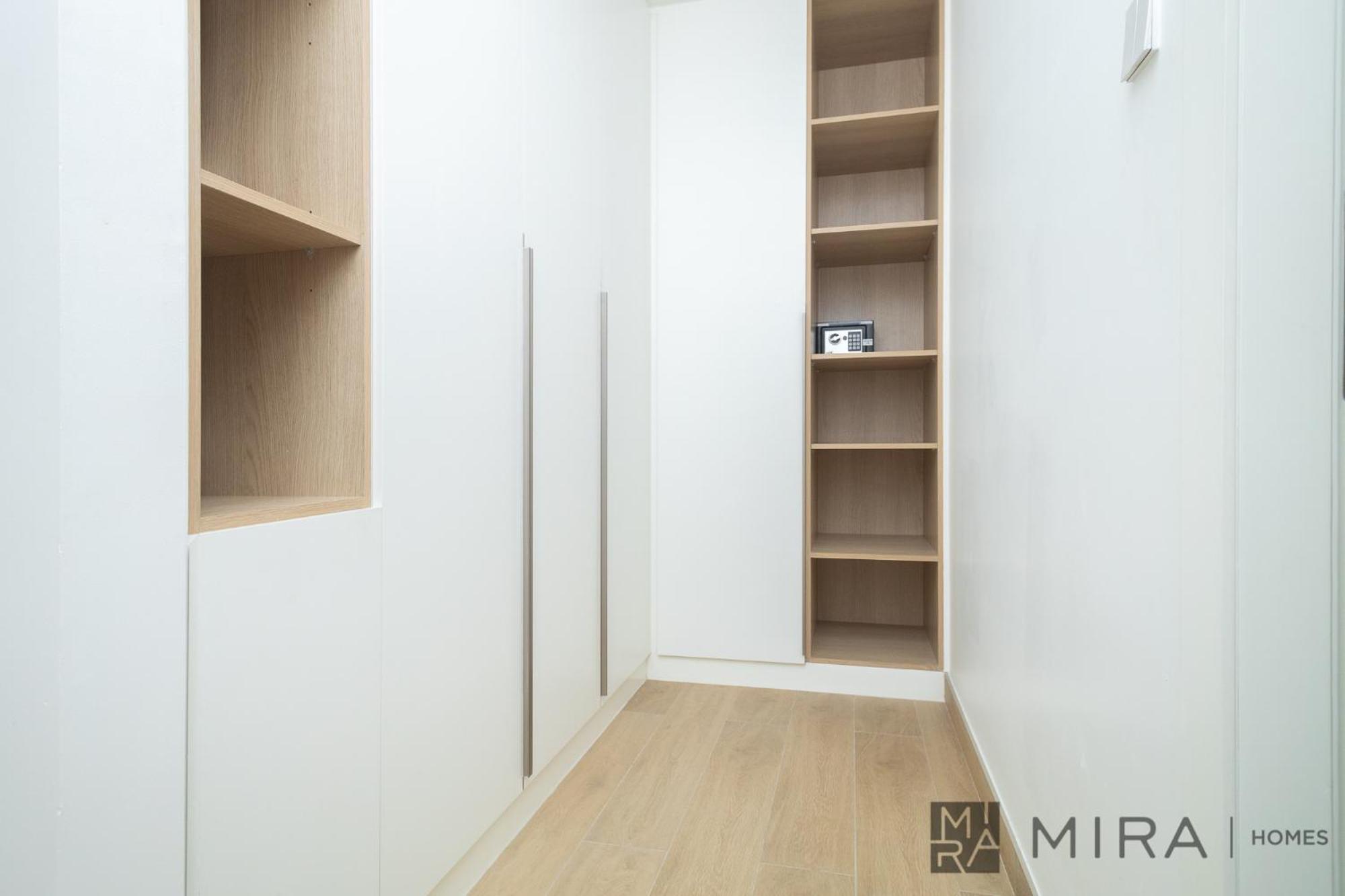Mira Homes -cosy 2 Bhk With Marina View
